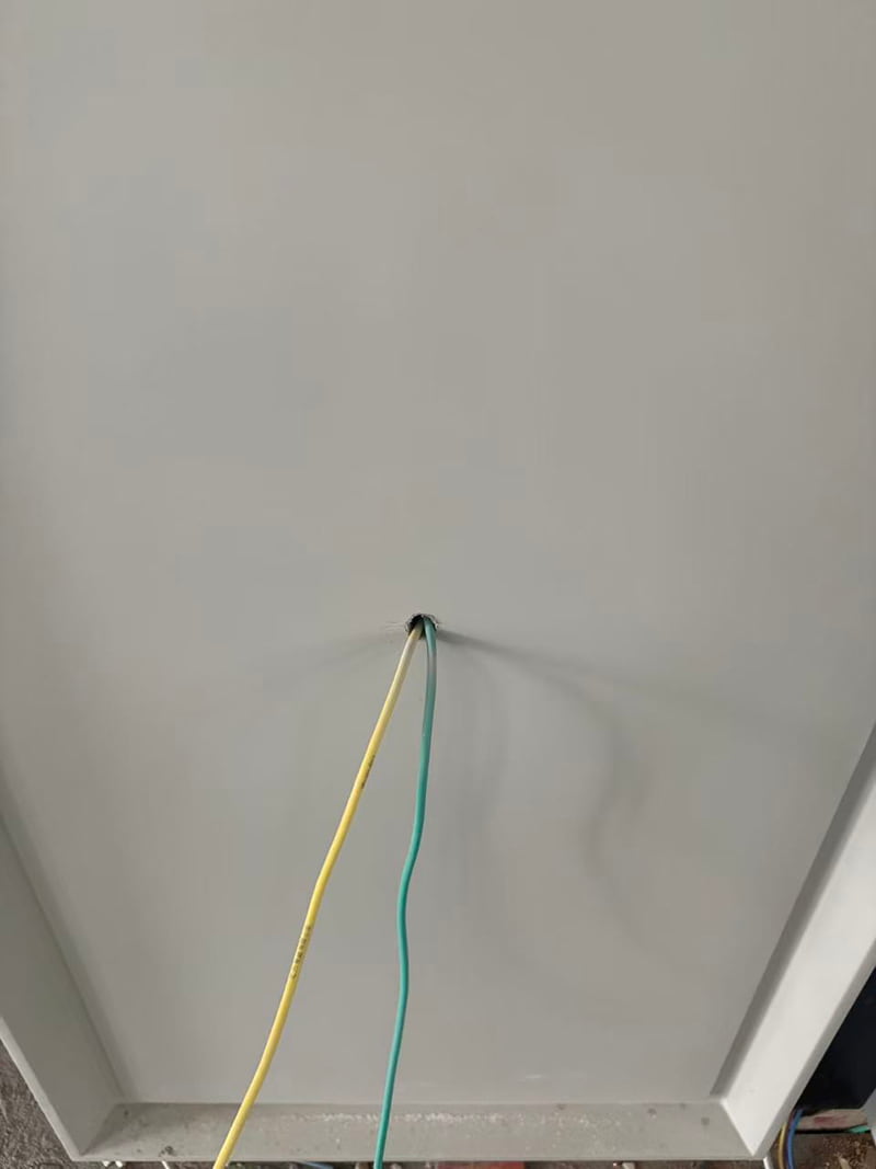 PU 弧形线条开裂修复|白色柜体孔洞磕碰无痕修补案例(图8) PU 弧形线条开裂修复|白色柜体孔洞磕碰无痕修补案例(图8)